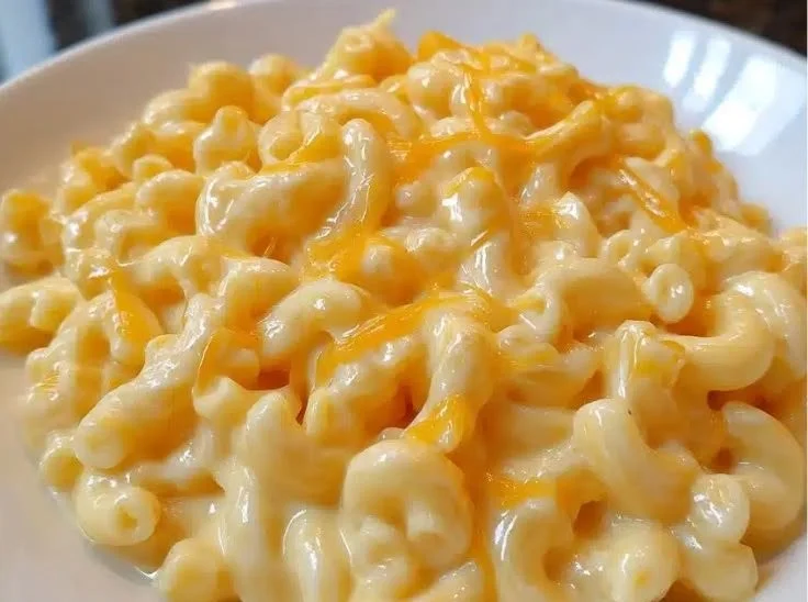 Creamy stovetop mac and cheese ready in 15 minutes