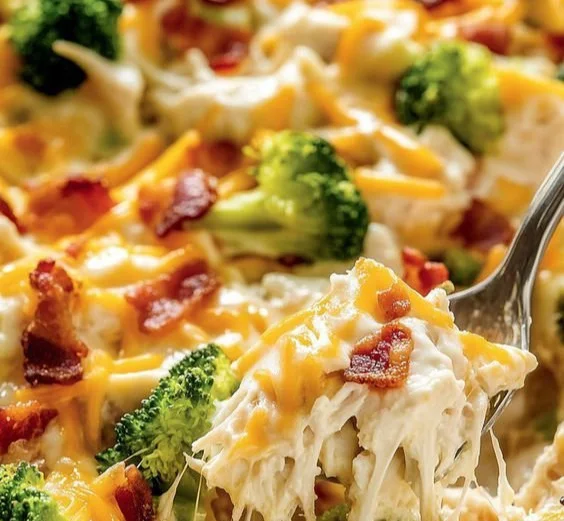 Creamy low-carb chicken casserole served in a dish