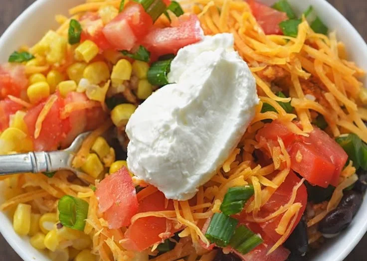 Delicious Weight Watchers chicken burrito bowls recipe for healthy meals