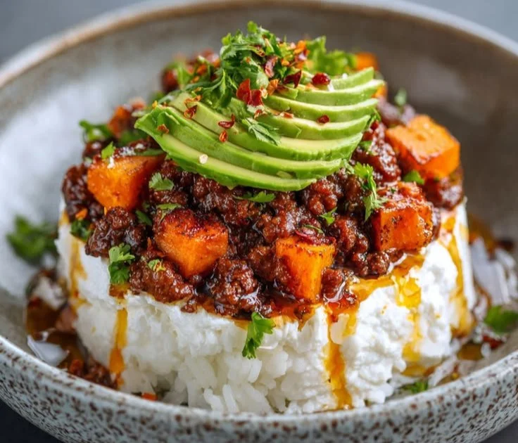 Ground Beef Hot Honey Bowls topped with spicy honey glaze and vegetables